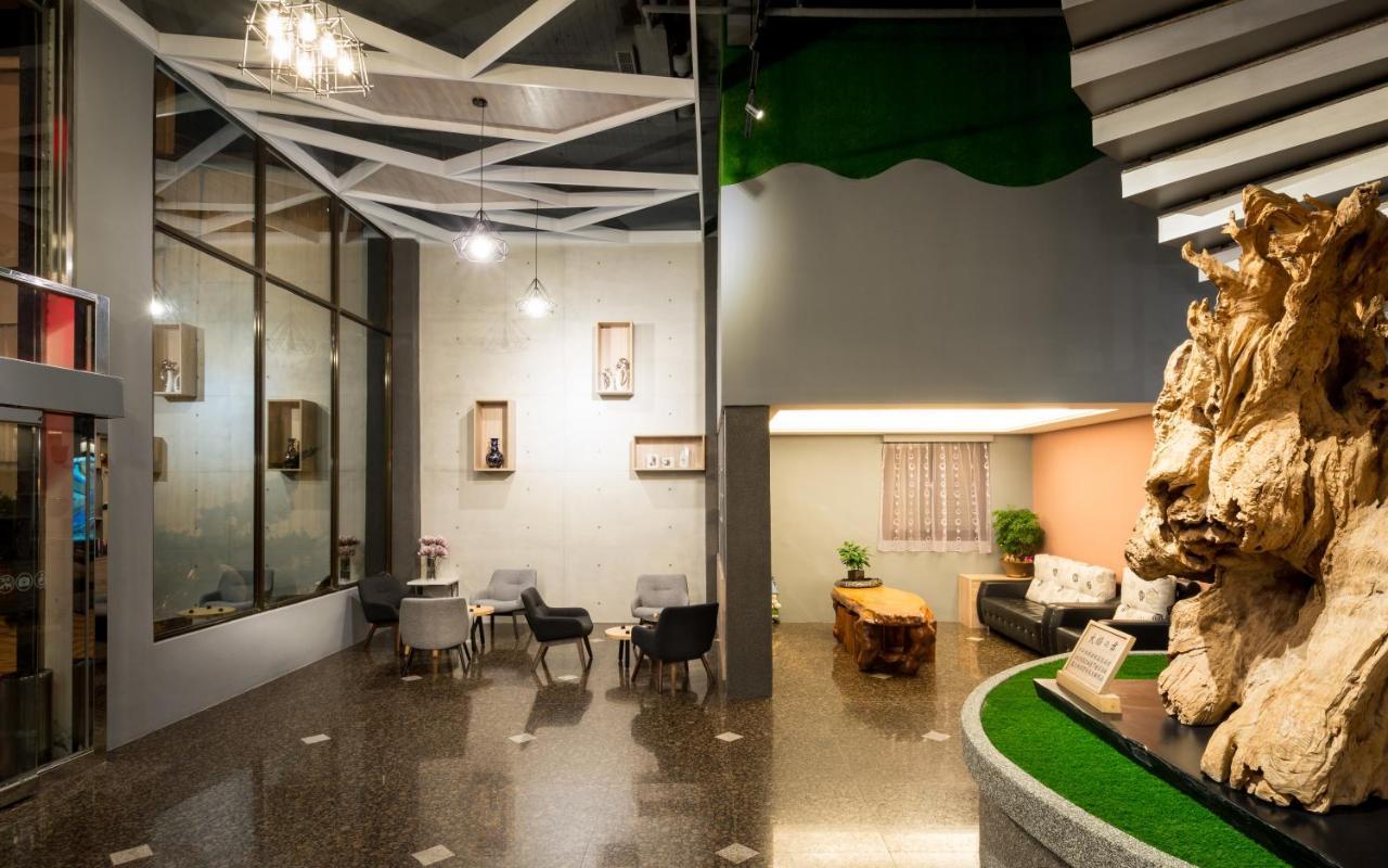 Yadi Hotel Пулі Екстер'єр фото