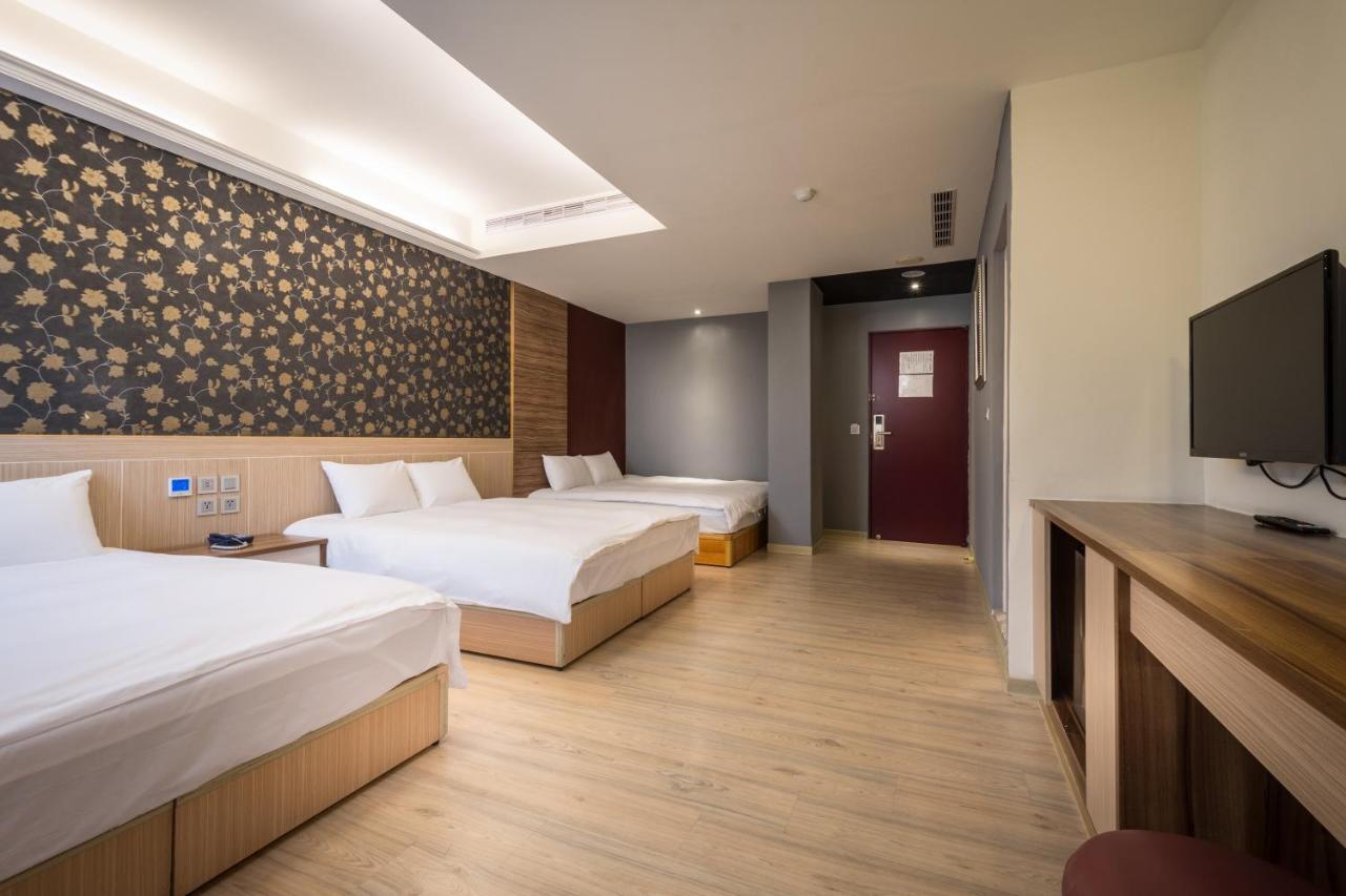 Yadi Hotel Пулі Екстер'єр фото